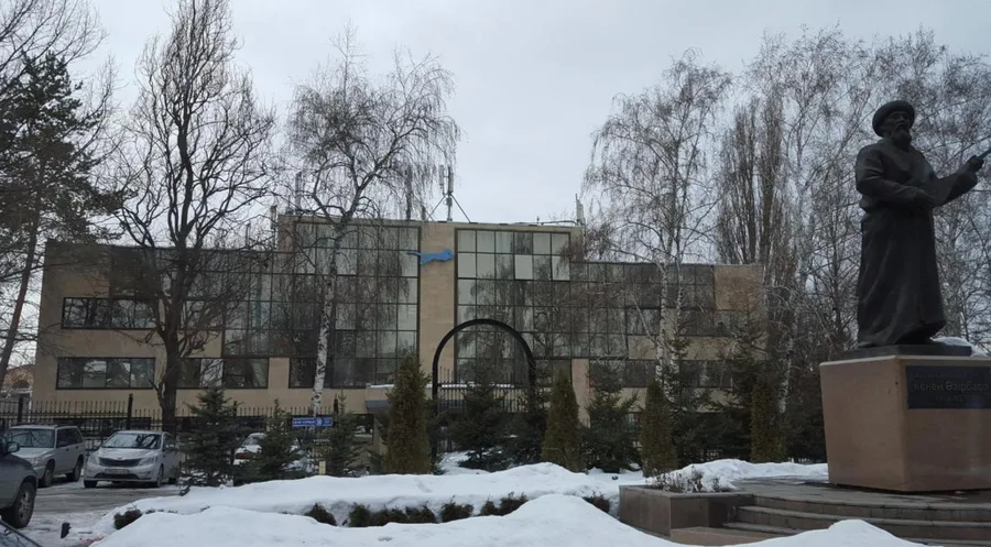 Via Azerbaev 58
